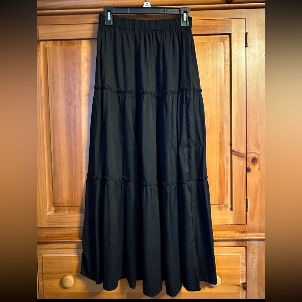 *SOLD* Black Maxi Skirt
